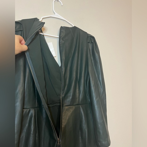 Saylor Talullah Mini Dress Faux Leather Forest Green size L - Picture 10 of 11